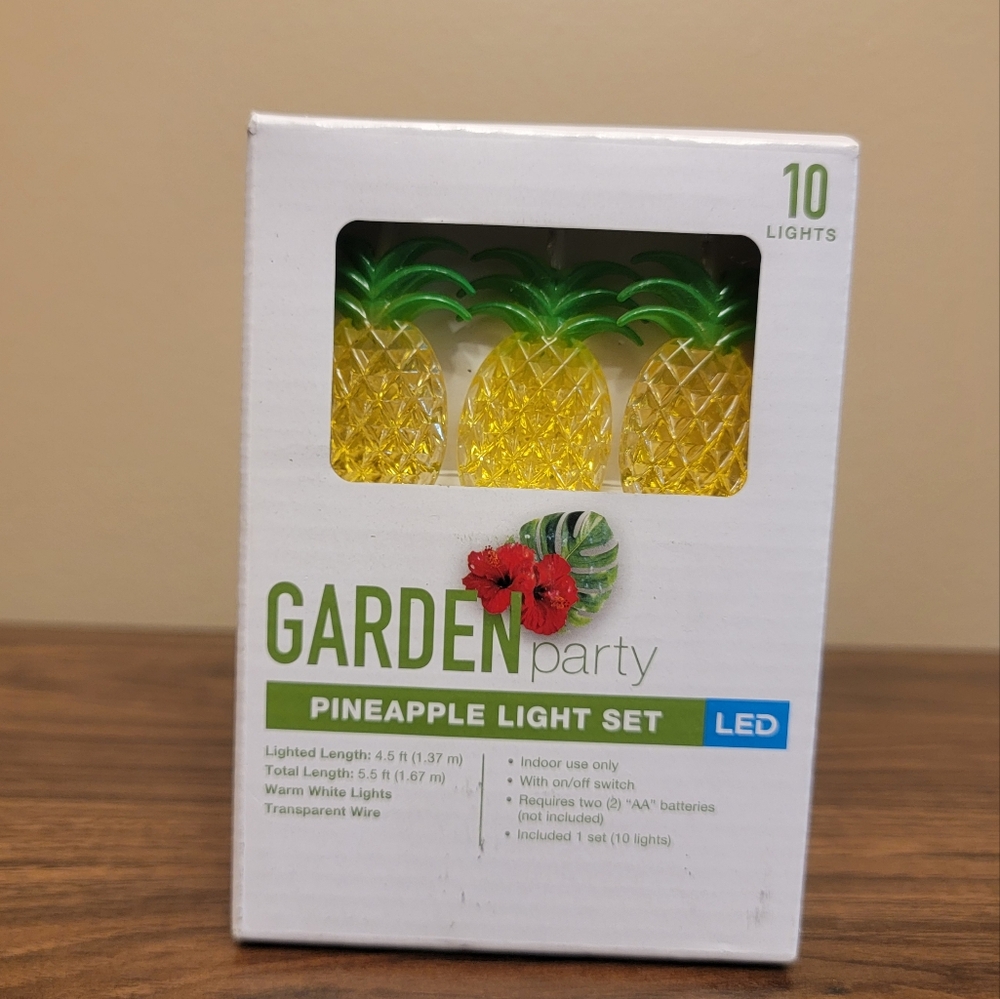🍍 Garden Party LED‎ Pineapple String Light Set New